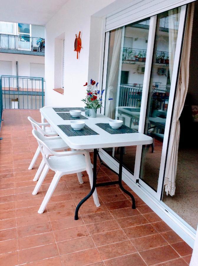Apartamentos Aquarium. 150 Metros Playa. Rosas Exterior foto